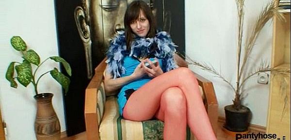  Euro babe Alice got super legs and hot red nylon pantyhose
